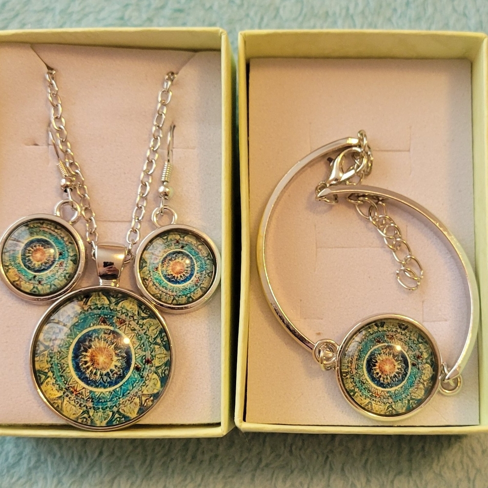 Mandala Pendant Necklace and Bracelet Set